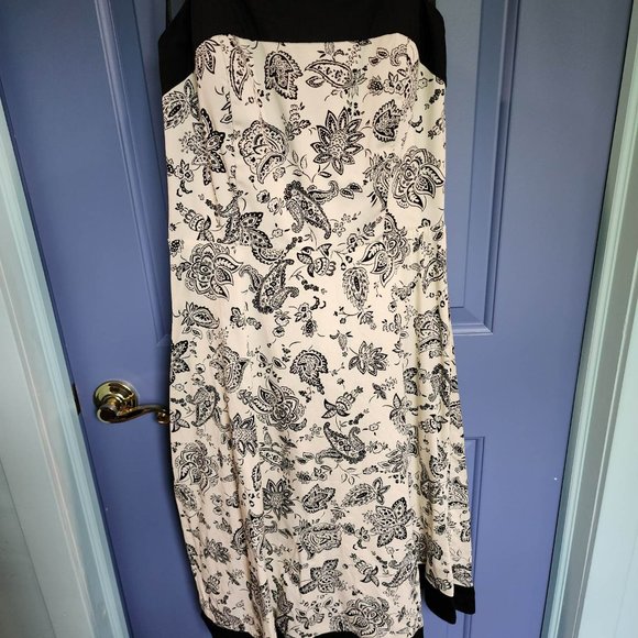 Madison Leigh Paisely Dress - Picture 5 of 8